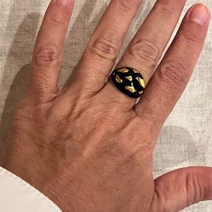 Black and Gold Ring. Size 6